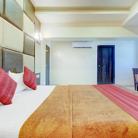 Kalyān K D Residency酒店 外观 照片