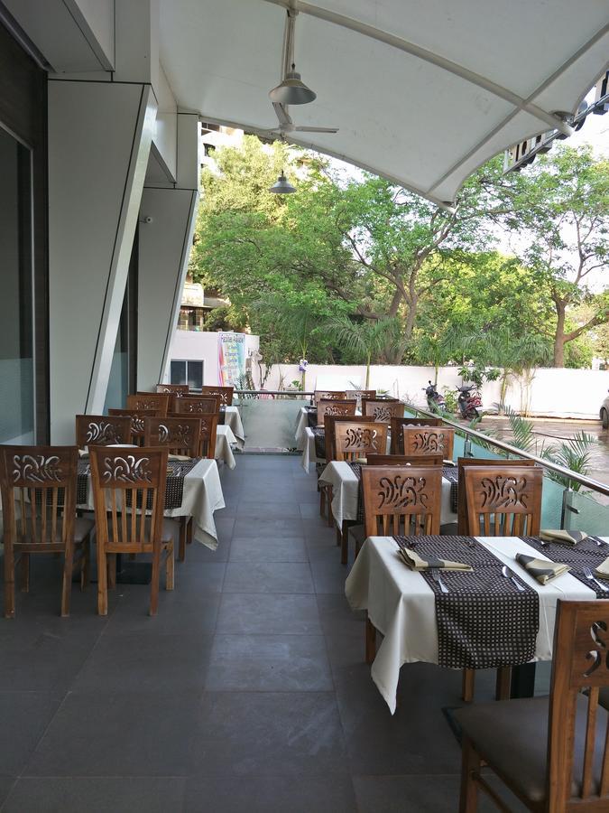 Kalyān K D Residency酒店 外观 照片