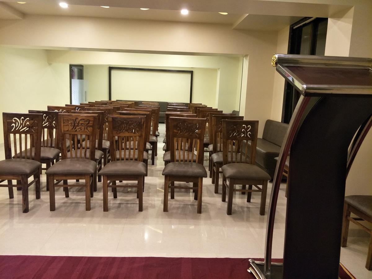Kalyān K D Residency酒店 外观 照片
