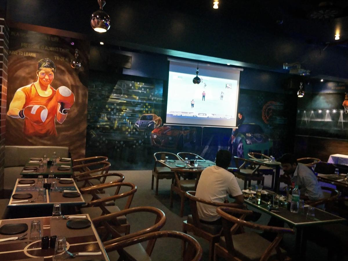 Kalyān K D Residency酒店 外观 照片